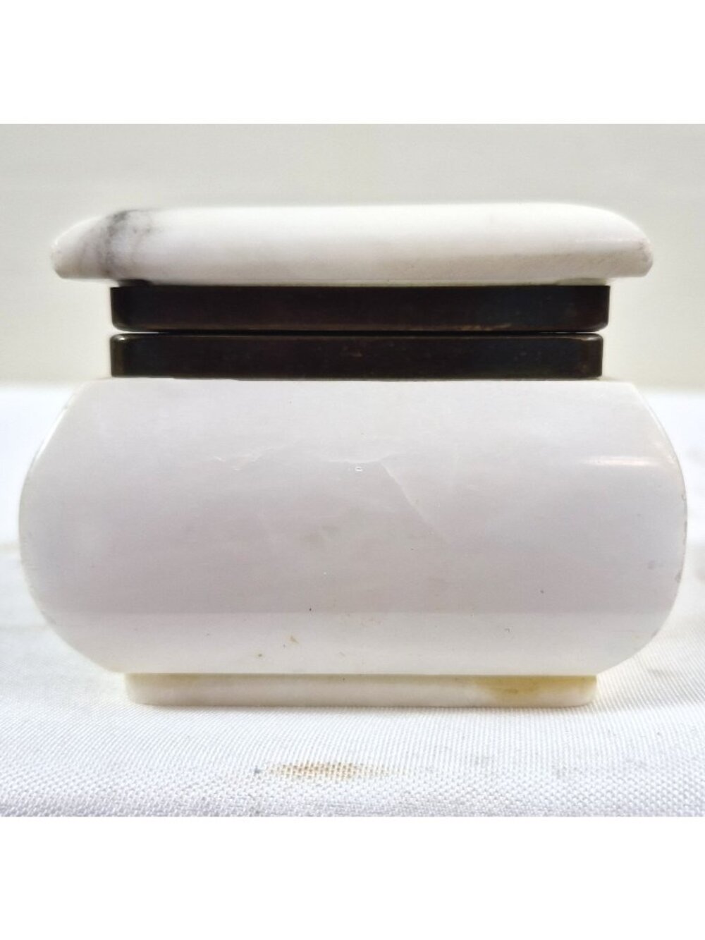 Vintage E&R Italy Alabaster Trinket Ring Box Marble Stone Brass Trim
